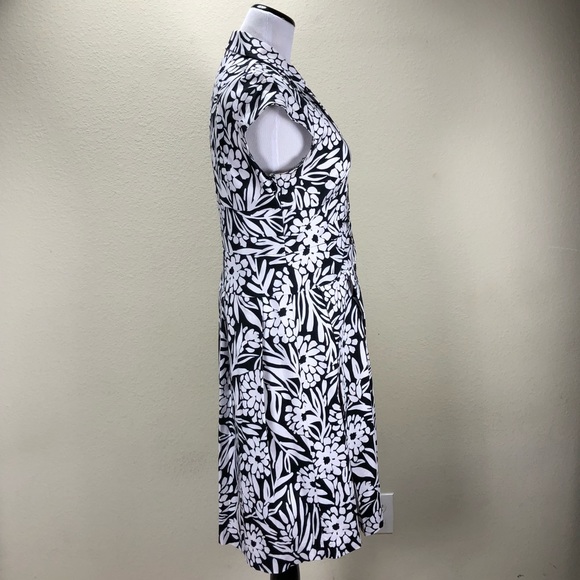 Dorby Black & White Floral Short Sleeve Midi Dress - Picture 5 of 7